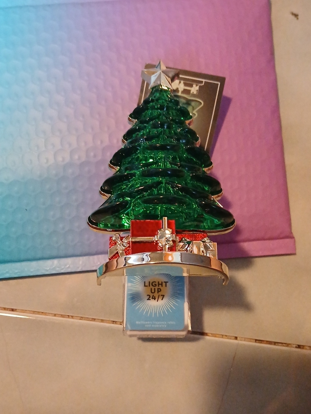 Bath & Body Works Green Christmas Tree Light-Up Ornament with Red Gifts